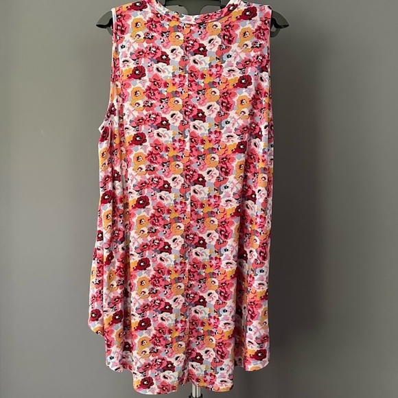 Lane Bryant Sleeveless Floral Top - Picture 3 of 5